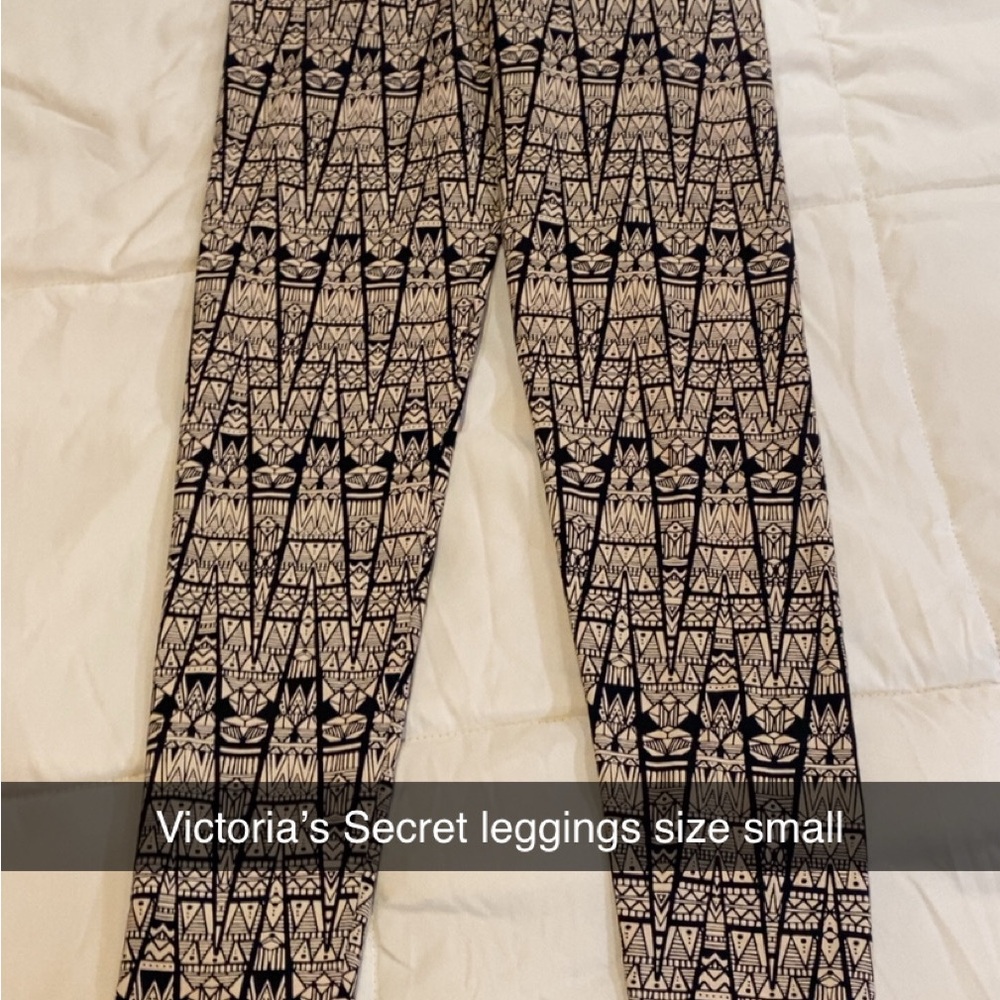 Victoria's Secret Geometric Black and White Kids Leggings
